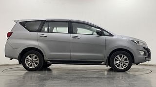 Used 2019 Toyota Innova Crysta [2016-2020] 2.4 G Diesel Manual exterior RIGHT SIDE VIEW