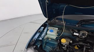 Used 2021 Renault Kwid CLIMBER 1.0 Opt Petrol Manual engine ENGINE RIGHT SIDE HINGE & APRON VIEW