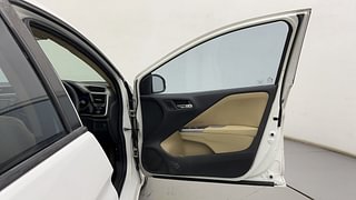 Used 2015 Honda City [2014-2017] V Diesel Diesel Manual interior RIGHT FRONT DOOR OPEN VIEW
