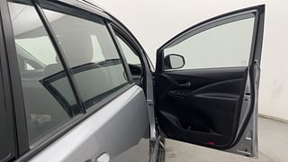 Used 2019 Toyota Innova Crysta [2016-2020] 2.4 G Diesel Manual interior RIGHT FRONT DOOR OPEN VIEW
