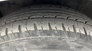 Used 2015 Honda City [2014-2017] V Diesel Diesel Manual tyres LEFT FRONT TYRE TREAD VIEW