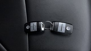 Used 2020 Kia Seltos HTK Plus G Petrol Manual extra CAR KEY VIEW