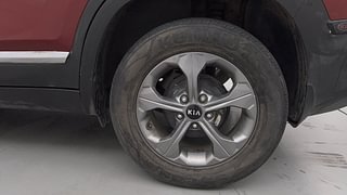 Used 2020 Kia Seltos HTK Plus G Petrol Manual tyres LEFT REAR TYRE RIM VIEW