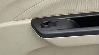 Used 2014 Maruti Suzuki Celerio VXI AMT Petrol Automatic top_features Rear power window