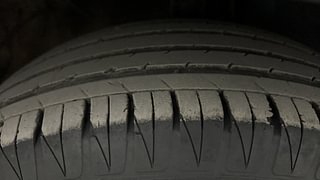 Used 2021 Kia Sonet HTX Plus 1.5 Dual Tone Diesel Manual tyres RIGHT FRONT TYRE TREAD VIEW