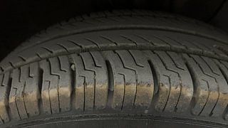 Used 2017 Hyundai Elite i20 [2014-2018] Sportz 1.2 Petrol Manual tyres RIGHT FRONT TYRE TREAD VIEW