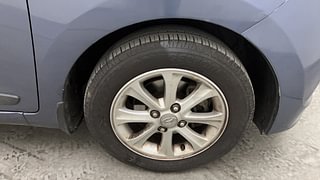 Used 2016 Hyundai Grand i10 Asta AT 1.2 Kappa VTVT Petrol Automatic tyres RIGHT FRONT TYRE RIM VIEW