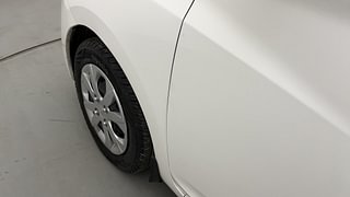 Used 2018 Hyundai Eon [2011-2018] Sportz Petrol Manual dents MINOR SCRATCH