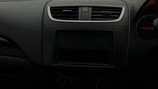 Used 2014 Maruti Suzuki Swift [2011-2017] VXi Petrol Manual interior MUSIC SYSTEM & AC CONTROL VIEW