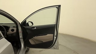 Used 2015 Hyundai Xcent [2014-2017] S Petrol Petrol Manual interior RIGHT FRONT DOOR OPEN VIEW