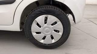 Used 2014 Maruti Suzuki Celerio VXI AMT Petrol Automatic tyres LEFT REAR TYRE RIM VIEW