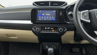 Used 2022 Honda Amaze 1.2 VX CVT i-VTEC Petrol Automatic interior MUSIC SYSTEM & AC CONTROL VIEW
