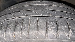 Used 2018 Honda BR-V [2016-2020] V CVT Petrol Petrol Automatic tyres LEFT FRONT TYRE TREAD VIEW