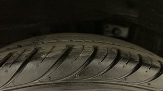 Used 2018 Hyundai Eon [2011-2018] Sportz Petrol Manual tyres RIGHT REAR TYRE TREAD VIEW