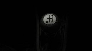 Used 2014 Maruti Suzuki Swift [2011-2017] VXi Petrol Manual interior GEAR  KNOB VIEW