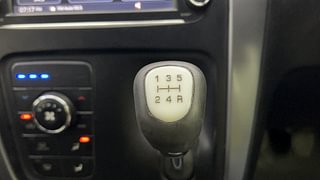 Used 2017 Mahindra KUV100 NXT [2017-2020] K8 D 6 STR Diesel Manual interior GEAR  KNOB VIEW