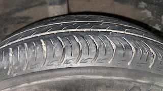 Used 2022 Honda Amaze 1.2 VX CVT i-VTEC Petrol Automatic tyres RIGHT REAR TYRE TREAD VIEW