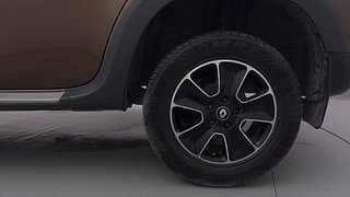 Used 2017 Renault Duster [2015-2019] 110 PS RXZ 4X2 MT Diesel Manual tyres LEFT REAR TYRE RIM VIEW