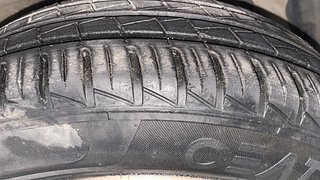Used 2020 Hyundai New Santro 1.1 Magna AMT Petrol Automatic tyres RIGHT FRONT TYRE TREAD VIEW