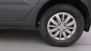 Used 2013 Hyundai i10 Sportz 1.2 Kappa2 Petrol Manual tyres LEFT REAR TYRE RIM VIEW