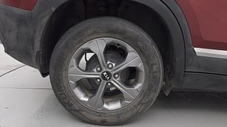 Used 2020 Kia Seltos HTK Plus G Petrol Manual tyres RIGHT REAR TYRE RIM VIEW