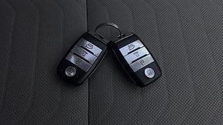 Used 2021 Kia Sonet HTX 1.0 iMT Petrol Manual extra CAR KEY VIEW