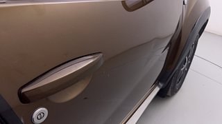 Used 2017 Renault Duster [2015-2019] 110 PS RXZ 4X2 MT Diesel Manual dents MINOR DENT