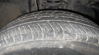 Used 2021 Nissan Magnite XV Petrol Manual tyres RIGHT FRONT TYRE TREAD VIEW