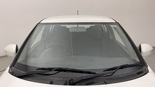 Used 2014 Maruti Suzuki Swift [2011-2017] VXi Petrol Manual exterior FRONT WINDSHIELD VIEW