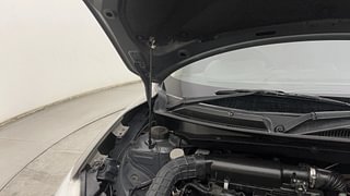 Used 2021 Maruti Suzuki Swift VXI AMT Petrol Automatic engine ENGINE RIGHT SIDE HINGE & APRON VIEW