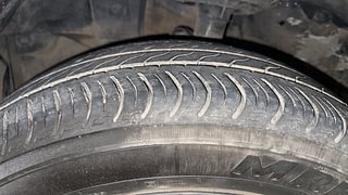 Used 2022 Honda Amaze 1.2 VX CVT i-VTEC Petrol Automatic tyres LEFT FRONT TYRE TREAD VIEW