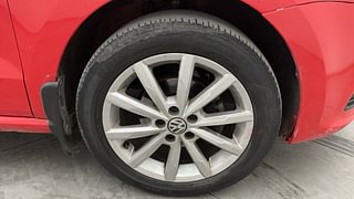 Used 2018 volkswagen Polo Highline Plus 1.0 MPI Petrol Manual tyres RIGHT FRONT TYRE RIM VIEW