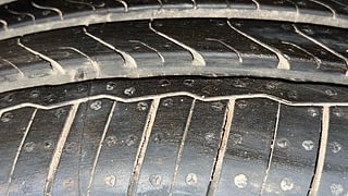 Used 2017 Mahindra KUV100 NXT [2017-2020] K8 D 6 STR Diesel Manual tyres LEFT REAR TYRE TREAD VIEW
