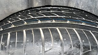 Used 2017 maruti-suzuki Ciaz Alpha Petrol Petrol Manual tyres RIGHT REAR TYRE TREAD VIEW