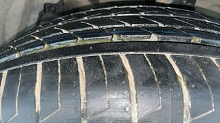 Used 2017 maruti-suzuki Ciaz Alpha Petrol Petrol Manual tyres LEFT FRONT TYRE TREAD VIEW