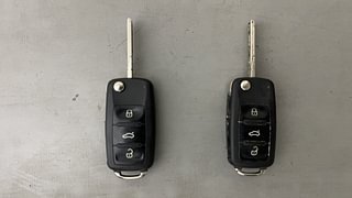 Used 2019 Volkswagen Polo [2017-2020] Highline Plus 1.5 (D) Diesel Manual extra CAR KEY VIEW
