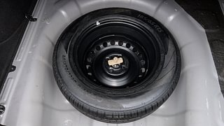 Used 2018 Hyundai Verna [2017-2020] 1.6 VTVT SX (O) AT Petrol Automatic tyres SPARE TYRE VIEW