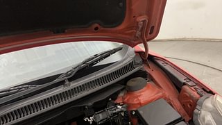 Used 2017 Maruti Suzuki Baleno [2015-2019] Alpha Petrol Petrol Manual engine ENGINE LEFT SIDE HINGE & APRON VIEW