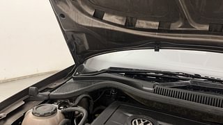 Used 2019 Volkswagen Polo [2017-2020] Highline Plus 1.5 (D) Diesel Manual engine ENGINE RIGHT SIDE HINGE & APRON VIEW