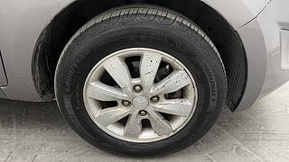 Used 2013 Hyundai i20 [2012-2014] Asta 1.4 CRDI Diesel Manual tyres RIGHT FRONT TYRE RIM VIEW