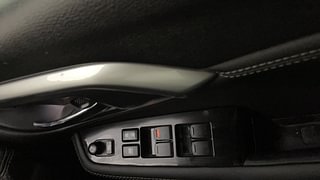 Used 2022 Toyota Urban Cruiser Hyryder V Neodrive AT Petrol Automatic top_features Power windows