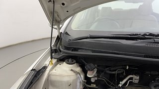 Used 2017 Hyundai Fluidic Verna 4S [2015-2018] 1.6 VTVT SX Petrol Manual engine ENGINE RIGHT SIDE HINGE & APRON VIEW
