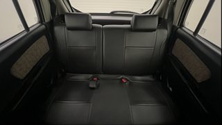 Used 2017 Maruti Suzuki Wagon R 1.0 [2010-2019] VXi Petrol Manual interior REAR SEAT CONDITION VIEW