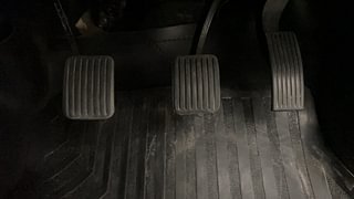 Used 2015 Hyundai Grand i10 [2013-2017] Asta 1.2 Kappa VTVT Petrol Manual interior PEDALS VIEW