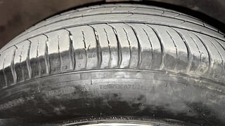 Used 2017 Maruti Suzuki Dzire [2017-2020] ZXi Plus AMT Petrol Automatic tyres RIGHT FRONT TYRE TREAD VIEW