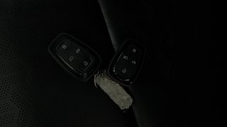 Used 2022 Tata Altroz XZA+ Petrol Automatic extra CAR KEY VIEW