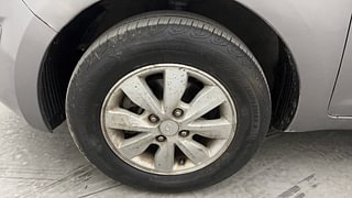 Used 2013 Hyundai i20 [2012-2014] Asta 1.4 CRDI Diesel Manual tyres LEFT FRONT TYRE RIM VIEW