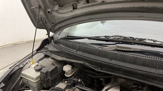 Used 2013 Hyundai i20 [2012-2014] Asta 1.4 CRDI Diesel Manual engine ENGINE RIGHT SIDE HINGE & APRON VIEW