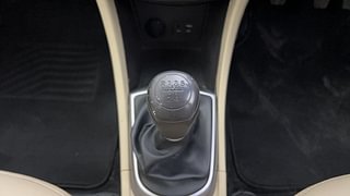 Used 2017 Hyundai Fluidic Verna 4S [2015-2018] 1.6 VTVT SX Petrol Manual interior GEAR  KNOB VIEW