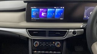 Used 2022 Mahindra XUV700 AX 7 Petrol AT Luxury Pack 7 STR Petrol Automatic interior MUSIC SYSTEM & AC CONTROL VIEW